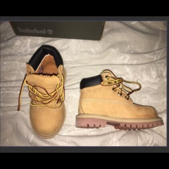 Toddler wheat timberlands - Picture 2 of 4